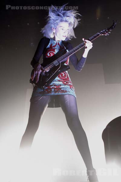 ST VINCENT - 2014-10-31 - PARIS - Grande Halle de La Villette - 